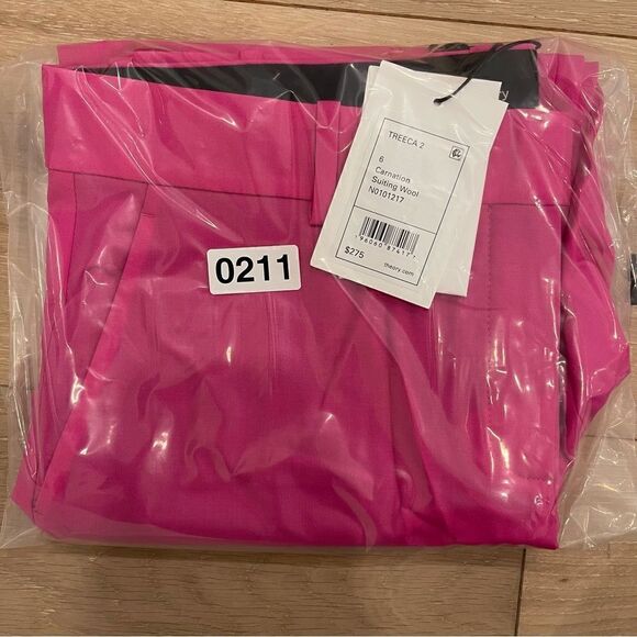 Theory
Treeca High Rise Cropped Pants - Picture 5 of 7